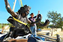 TCK-Bust-11.8.12-install-Max_Fav